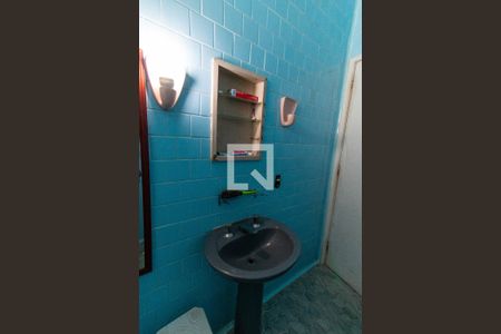 Casa à venda com 262m², 5 quartos e 4 vagasBanheiro da Suíte