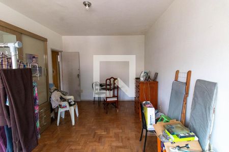 Casa à venda com 262m², 5 quartos e 4 vagasQuarto 2