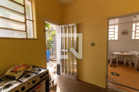 Casa à venda com 262m², 5 quartos e 4 vagasCozinha