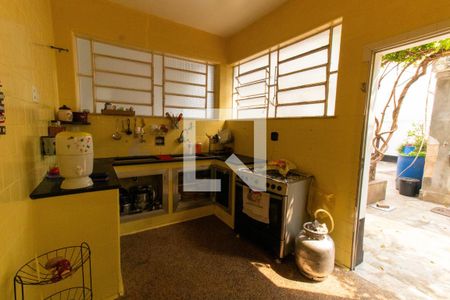 Casa à venda com 262m², 5 quartos e 4 vagasCozinha