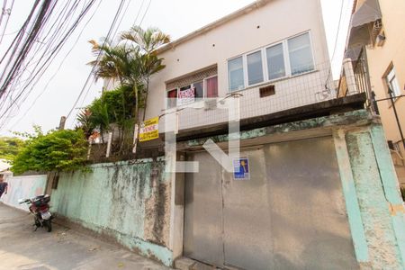 Casa à venda com 262m², 5 quartos e 4 vagasFachada