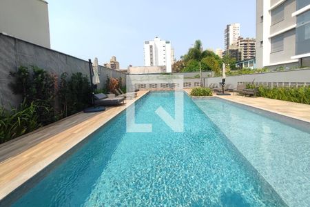Apartamento à venda com 190m², 3 quartos e 4 vagasÁrea comum - Piscina