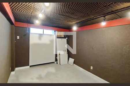 Casa à venda com 125m², 4 quartos e sem vaga Casa à venda com 125m², 4 quartos e sem vagagaragem / comodo