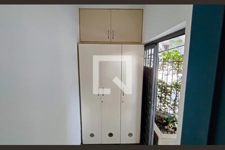 Casa à venda com 125m², 4 quartos e sem vaga Casa à venda com 125m², 4 quartos e sem vagaentrada