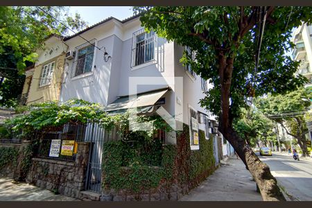 Casa à venda com 125m², 4 quartos e sem vaga Casa à venda com 125m², 4 quartos e sem vagafachada