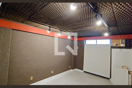 Casa à venda com 125m², 4 quartos e sem vaga Casa à venda com 125m², 4 quartos e sem vagagaragem / comodo