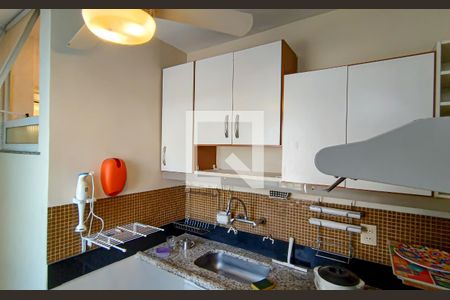 Casa à venda com 125m², 4 quartos e sem vaga Casa à venda com 125m², 4 quartos e sem vagacozinha