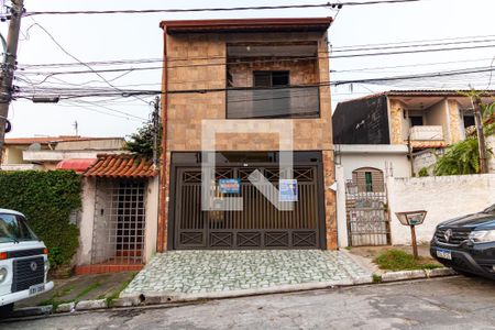 Fachada de casa à venda com 4 quartos, 239m² em Cidade Líder, São Paulo