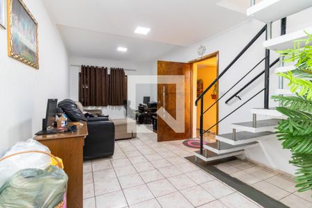 Sala de casa à venda com 4 quartos, 239m² em Cidade Líder, São Paulo
