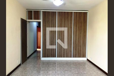 Casa à venda com 7 quartos, 330m² em Vista Alegre, Rio de Janeiro