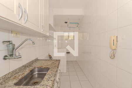 Cozinha e Área de Serviço de apartamento para alugar com 1 quarto, 52m² em Bela Vista, São Paulo