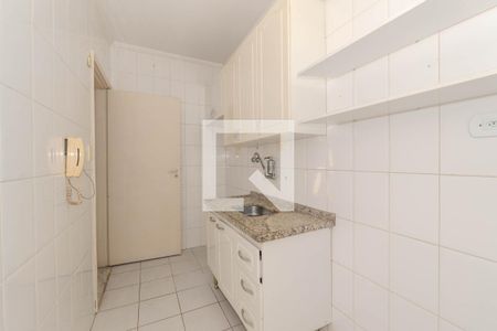 Cozinha e Área de Serviço de apartamento para alugar com 1 quarto, 52m² em Bela Vista, São Paulo