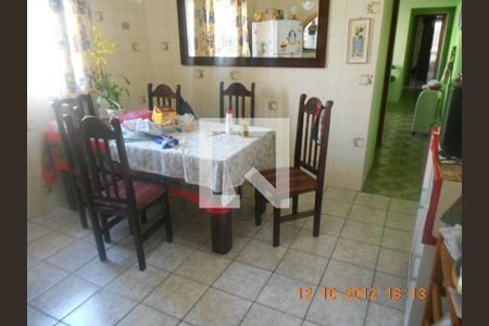 Casa à venda com 3 quartos, 70m² em Vila Romano, São Paulo