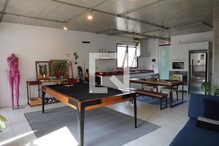 Sala de apartamento para alugar com 1 quarto, 110m² em Jardim das Bandeiras, São Paulo