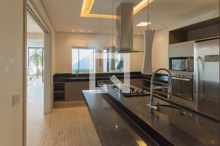 Casa de condomínio à venda com 460m², 4 quartos e 2 vagasCozinha