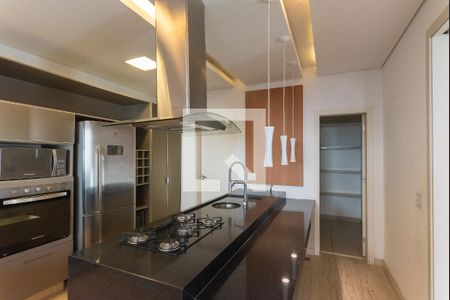 Casa de condomínio à venda com 460m², 4 quartos e 2 vagasCozinha