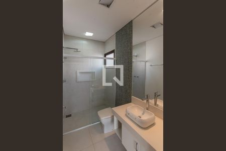 Casa de condomínio à venda com 460m², 4 quartos e 2 vagasBanheiro da Suíte 3