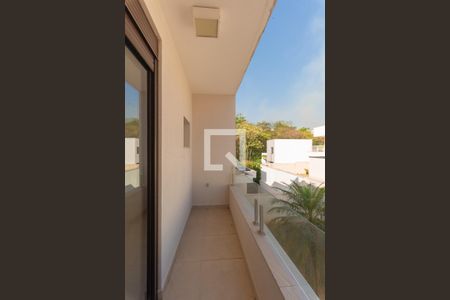 Casa de condomínio à venda com 460m², 4 quartos e 2 vagasSacada da Suíte 2