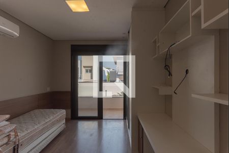 Casa de condomínio à venda com 460m², 4 quartos e 2 vagasSuíte 3