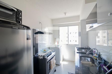 Apartamento à venda com 48m², 2 quartos e 1 vaga Apartamento à venda com 48m², 2 quartos e 1 vagaCozinha e Área de Serviço