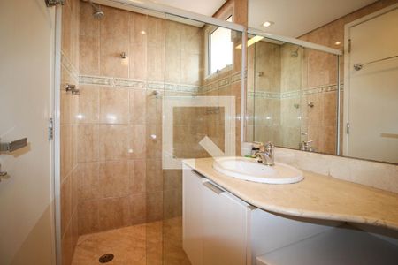 Apartamento à venda com 68m², 1 quarto e 1 vaga Apartamento à venda com 68m², 1 quarto e 1 vagaBanheiro da Suíte