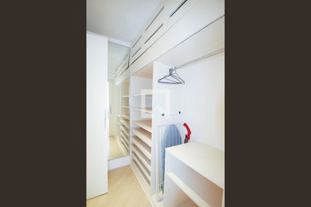 Apartamento à venda com 68m², 1 quarto e 1 vaga Apartamento à venda com 68m², 1 quarto e 1 vagaCloset