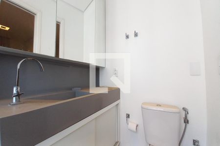 Apartamento à venda com 70m², 2 quartos e 2 vagasBanheiro da Suíte