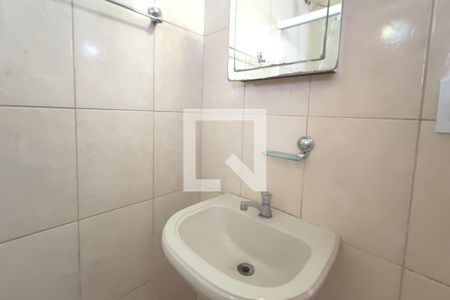 Casa à venda com 300m², 3 quartos e 1 vaga Casa à venda com 300m², 3 quartos e 1 vagaBanheiro