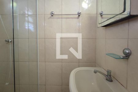 Casa à venda com 300m², 3 quartos e 1 vaga Casa à venda com 300m², 3 quartos e 1 vagaBanheiro