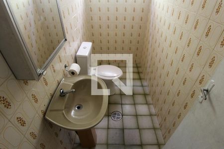 Casa à venda com 146m², 4 quartos e 2 vagasBanheiro 2