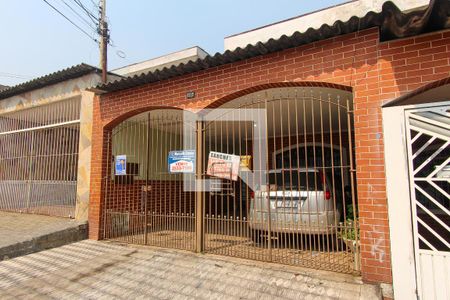Casa à venda com 146m², 4 quartos e 2 vagasFachada