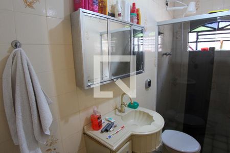 Casa à venda com 146m², 4 quartos e 2 vagasBanheiro