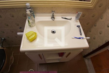 Casa à venda com 146m², 4 quartos e 2 vagasBanheiro