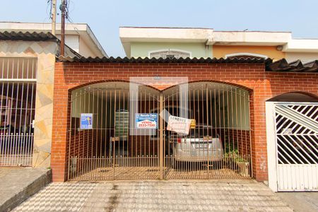 Casa à venda com 146m², 4 quartos e 2 vagasFachada