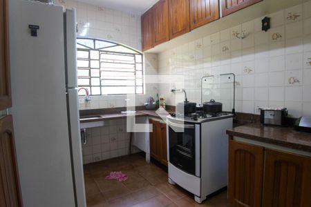 Casa à venda com 146m², 4 quartos e 2 vagasCozinha