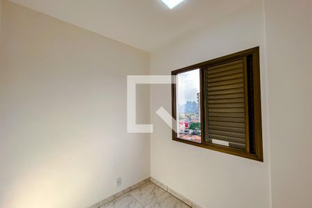 Apartamento à venda com 74m², 3 quartos e 2 vagasQuarto 2