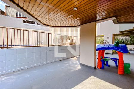Apartamento à venda com 74m², 3 quartos e 2 vagasÁrea comum - Playground