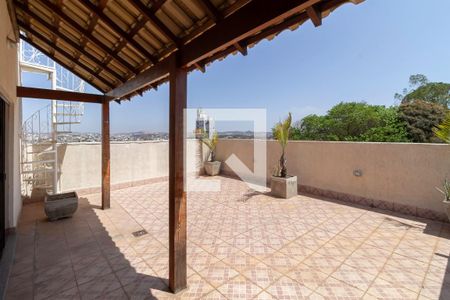 Apartamento à venda com 200m², 4 quartos e 3 vagasCobertura