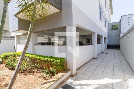 Apartamento à venda com 200m², 4 quartos e 3 vagasEntrada