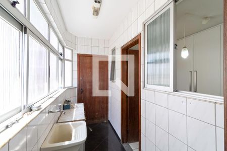 Apartamento à venda com 200m², 4 quartos e 3 vagasÁrea de serviço 