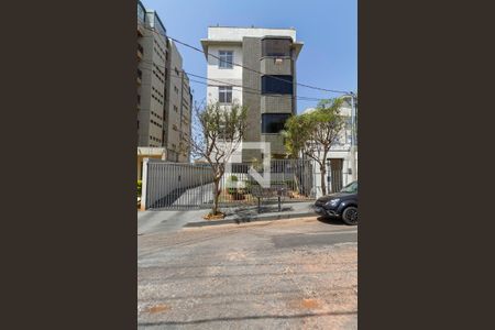 Apartamento à venda com 200m², 4 quartos e 3 vagasFachada