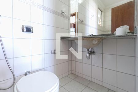 Apartamento à venda com 200m², 4 quartos e 3 vagasBanheiro da suíte 2