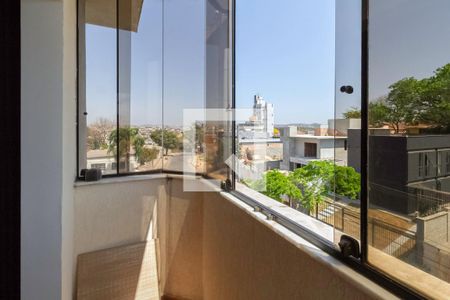 Apartamento à venda com 200m², 4 quartos e 3 vagasVaranda da suíte 1