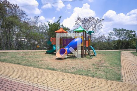 Apartamento à venda com 168m², 4 quartos e 3 vagasÁrea comum - Playground