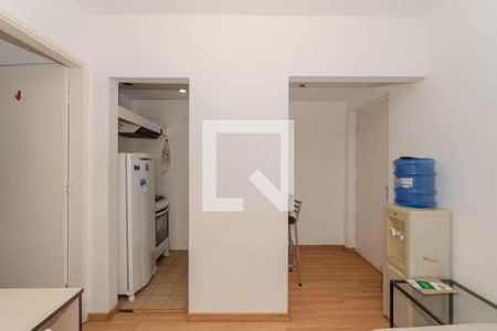 Sala/Cozinha de apartamento à venda com 1 quarto, 37m² em Morro dos Ingleses, São Paulo