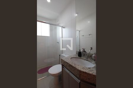 Apartamento à venda com 80m², 3 quartos e 2 vagasBanheiro da Suite