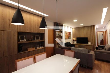 Apartamento à venda com 80m², 3 quartos e 2 vagasCopa