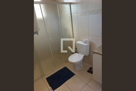 Casa à venda com 240m², 3 quartos e 4 vagasBanheiro