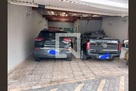 Casa à venda com 240m², 3 quartos e 4 vagasGaragem