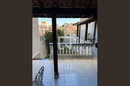 Casa à venda com 240m², 3 quartos e 4 vagasÁrea Externa